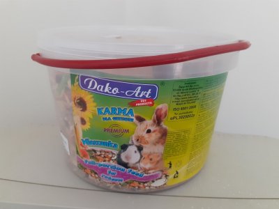 Krmivo pre HLODAVCE Zmes DAKO 1,62KG ( 3L ) Vedierko